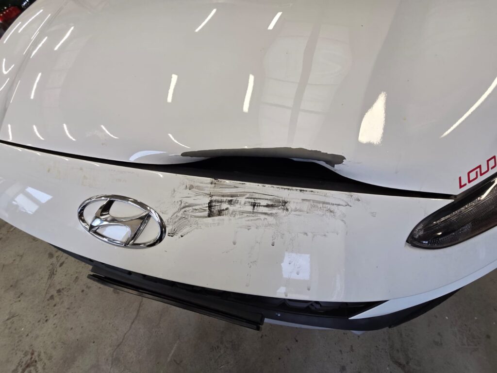 Vozidlo na opravu kapoty 2